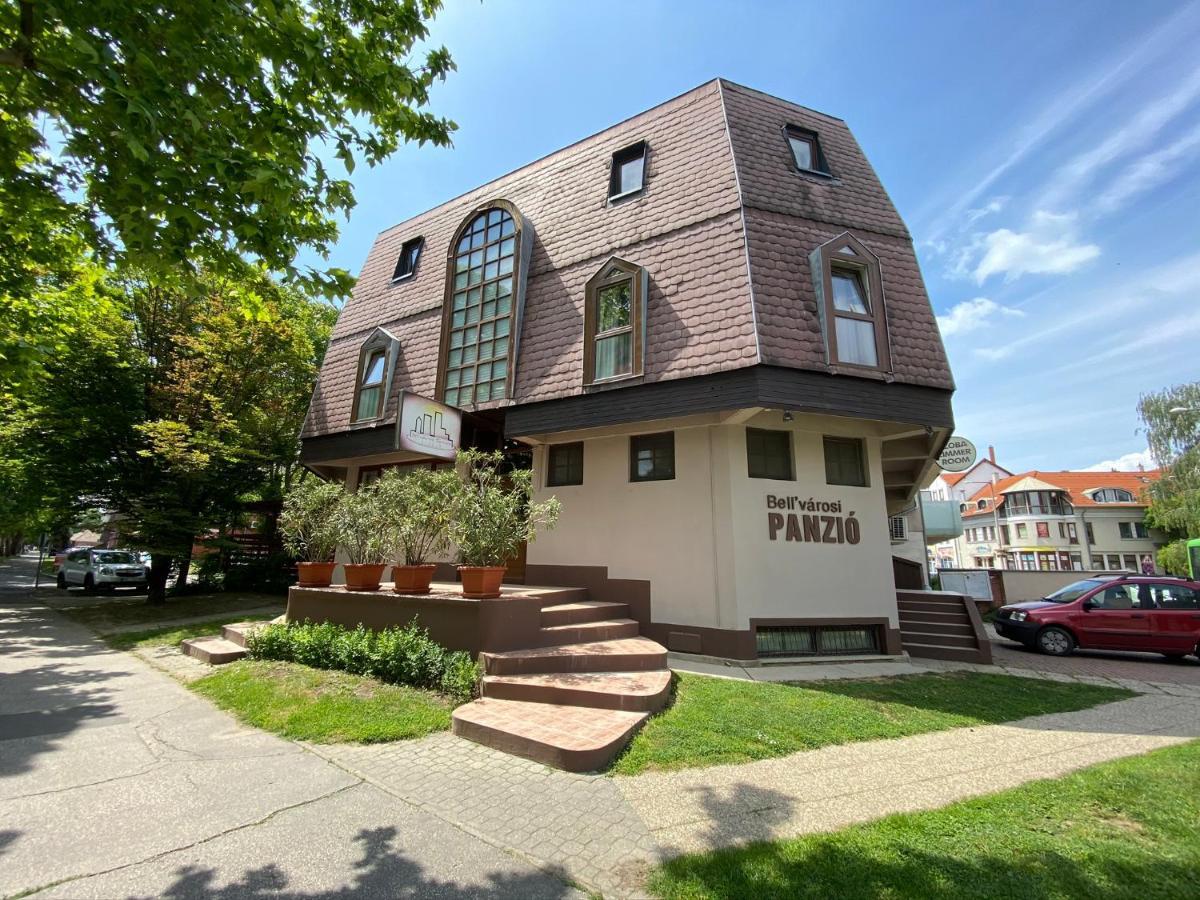 Belvárosi Panzió Siófok Exterior foto